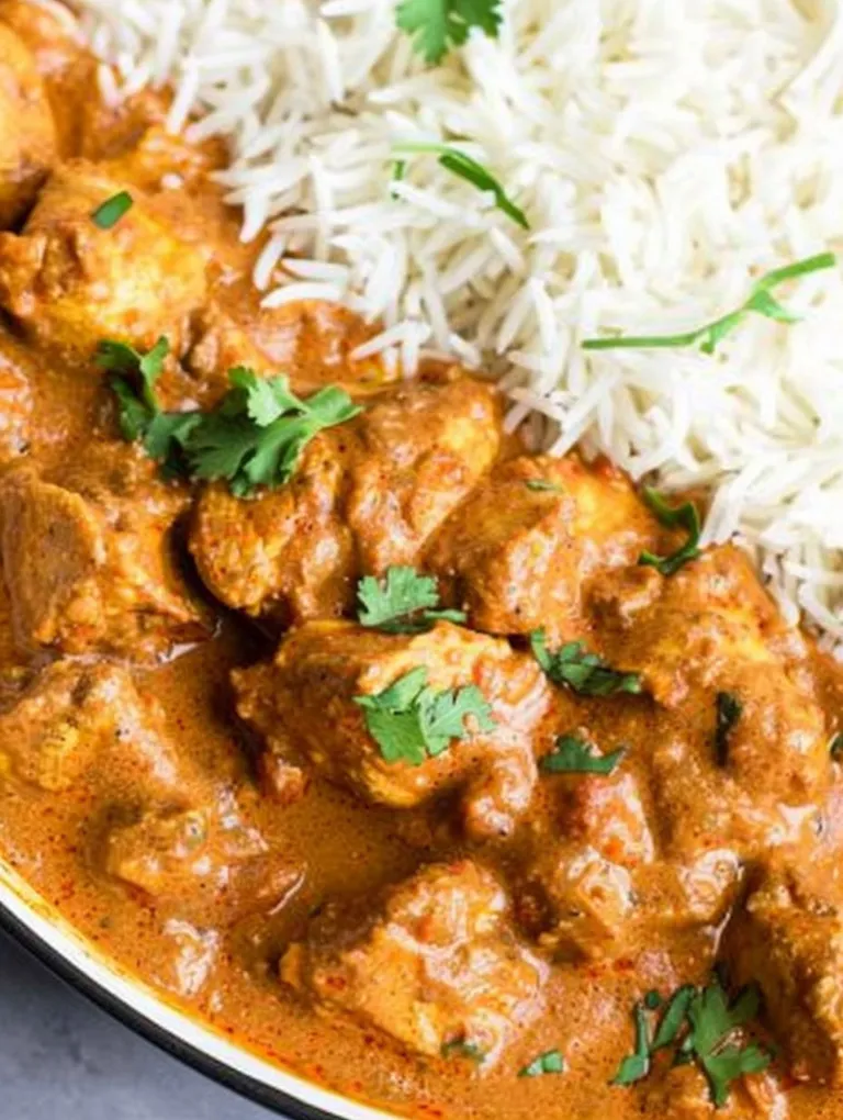 A plate of slow cooker butter chicken.